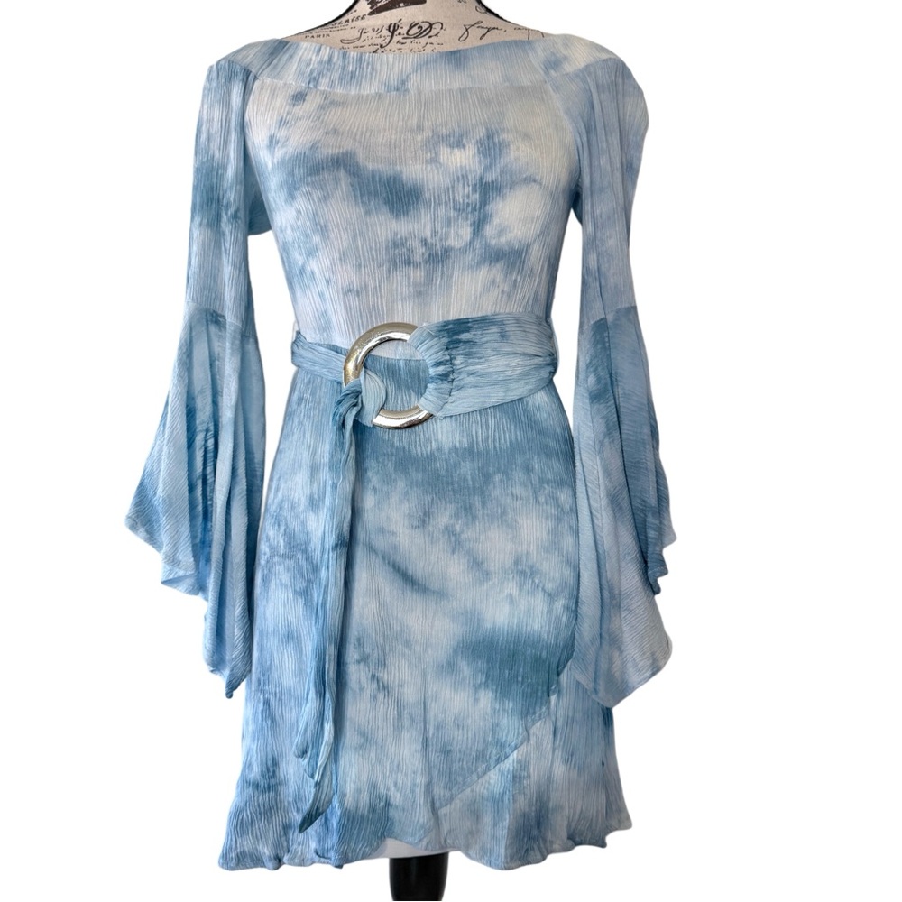 VENUS Sky Blue Tie Dye Bell Sleeve Belted Boho Mini Off Shoulder Rayon Size 6 - Picture 4 of 17